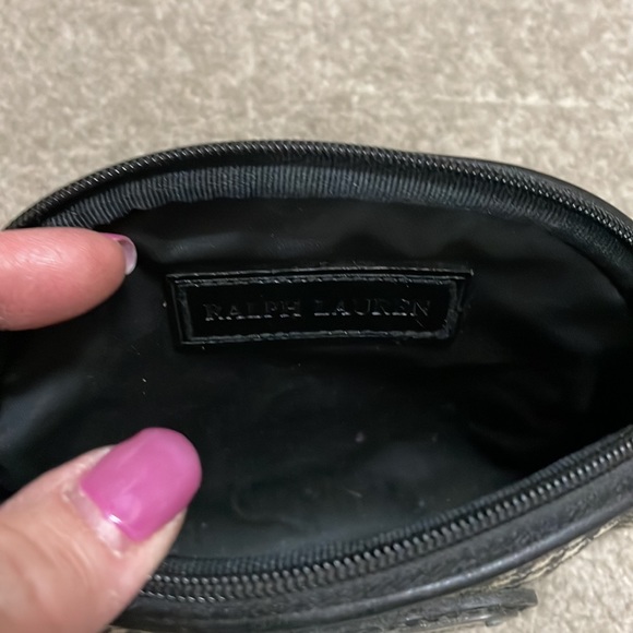 Ralph, Lauren, Black and ivory cosmetic bag with loops lightly used - Picture 4 of 7